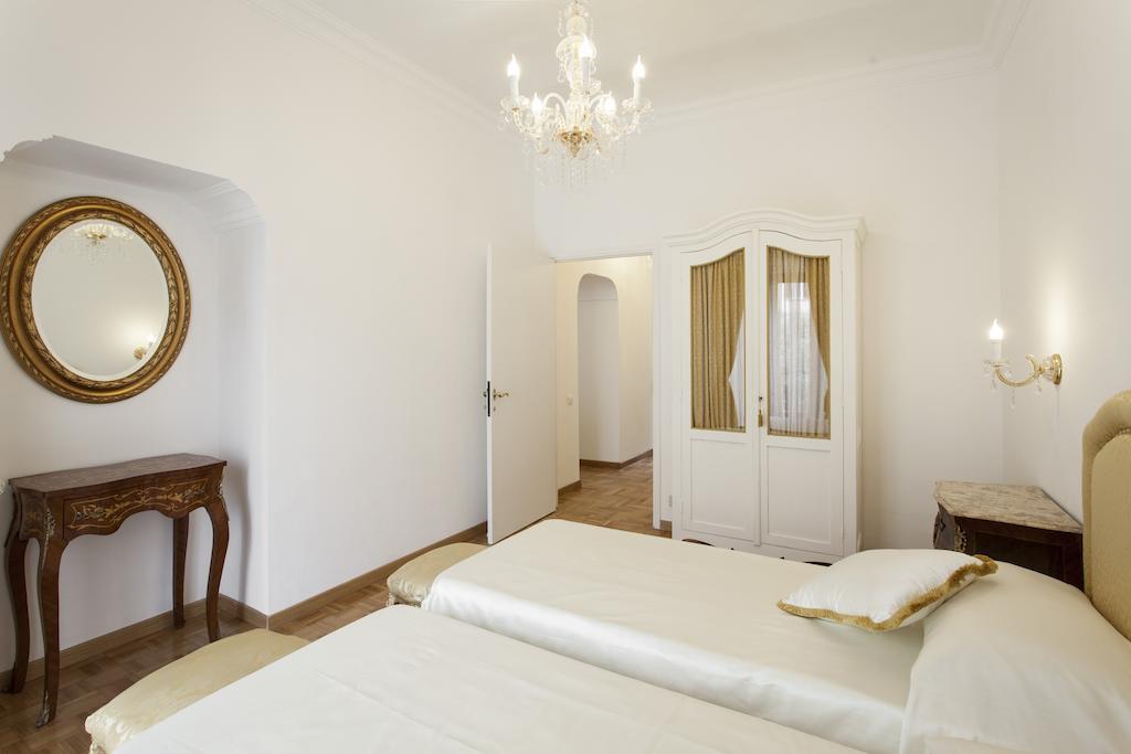 Suite Sarandrea Rome Ruang foto